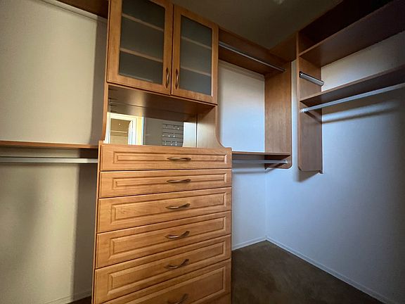 5th image of 5998 Banbury Heights Way