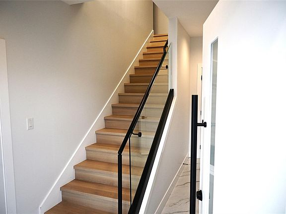 2nd image of 610 Rotayo Rd