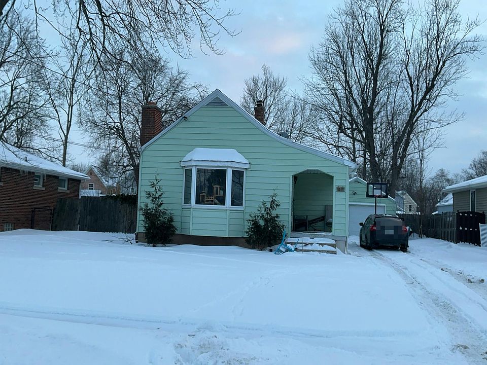 1st image of 39 Klinger Ave