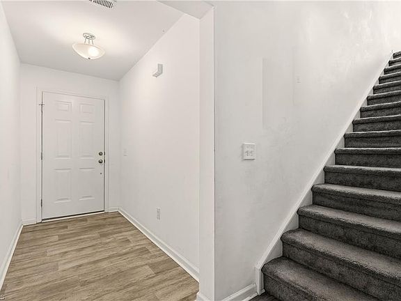 5th image of 849 Bitting Hall Dr