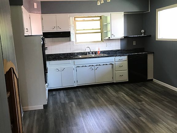 3rd image of 2117 Kevin Dr