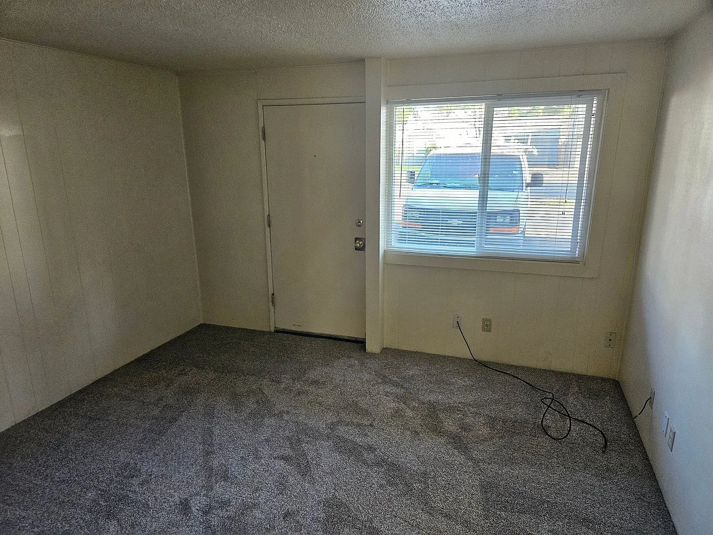 Cozy Downtown Studio Apartment — Photo 4