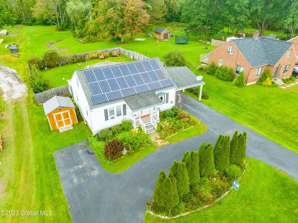 725 State Route 146, Altamont, NY 12009