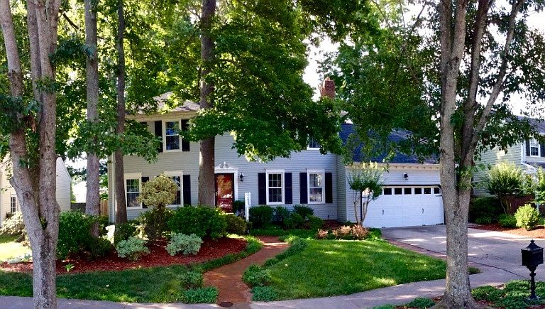 1st image of 2528 Edgehill Ave