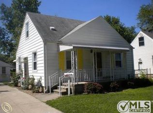 15334 Semrau Ave, Eastpointe, MI 48021