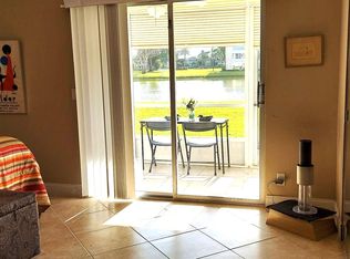 1072 Yarmouth Dr #1072-D, Boca Raton, FL 33434