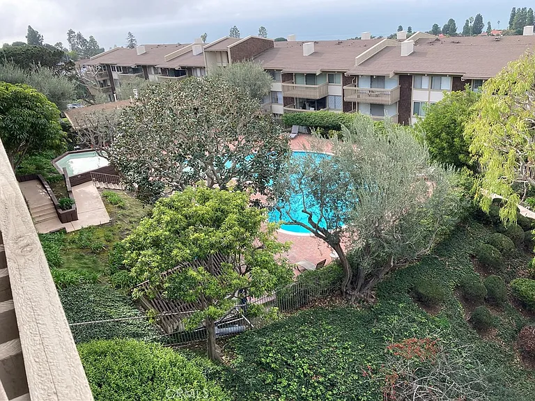 6542 Ocean Crest Dr #B306 — Photo 36