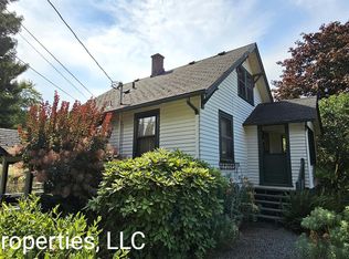 58326 S Division Rd, Saint Helens, OR 97051