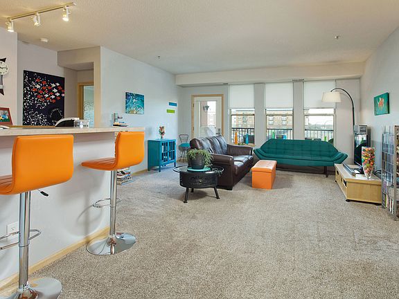 4th image of 150 Burnsville Pkwy E #309