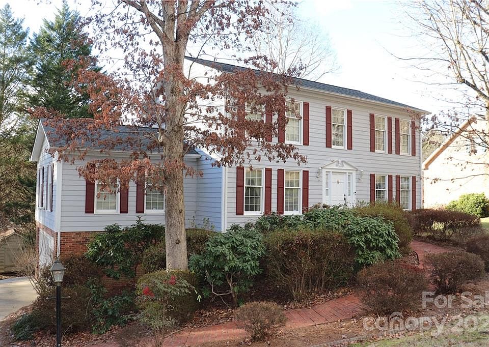 1st image of 1019 Wellington Ct NE