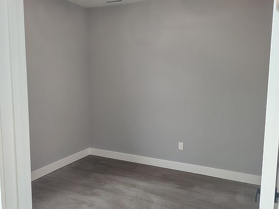3rd image of 120 Main St #F