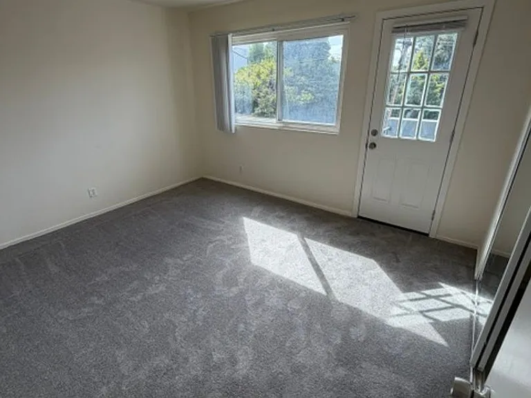 407 Fairmount Ave — Photo 31