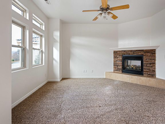 4th image of 2061 S Knolls Dr