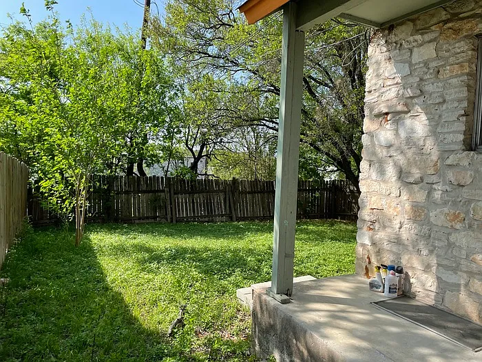 2 bed, 1.5 bath, 1303 sqft, $1,645 — Photo 2