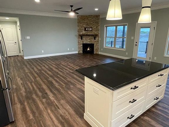 2nd image of 7844 Saddlebrooke Dr