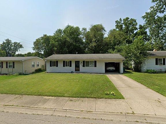 2nd image of 215 Maplewood Ave