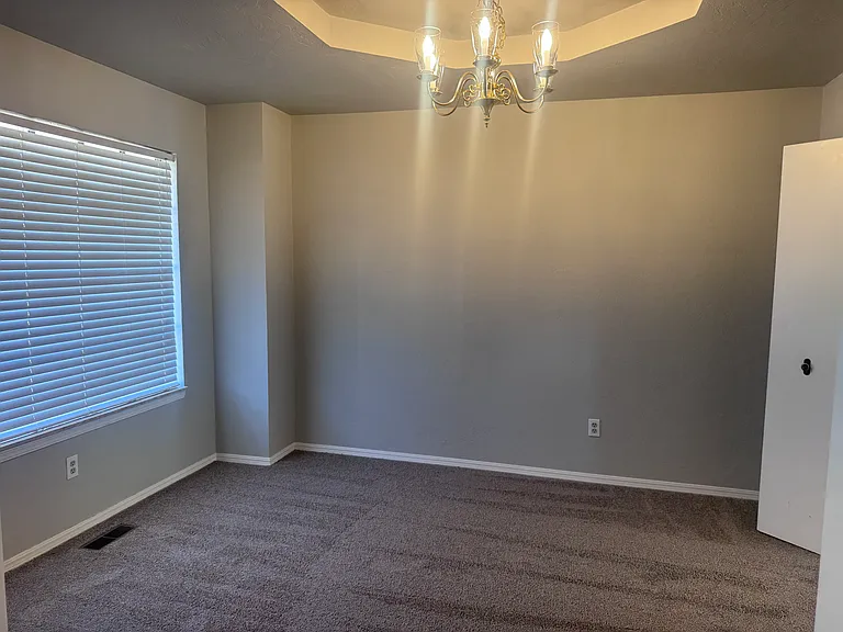 12216 Sylvester Dr — Photo 8