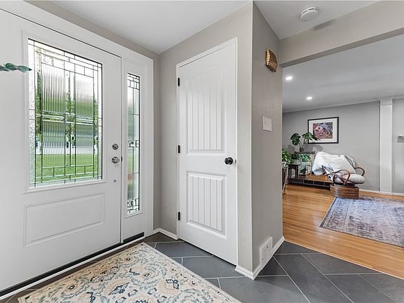 3rd image of 1333 Firwood Dr