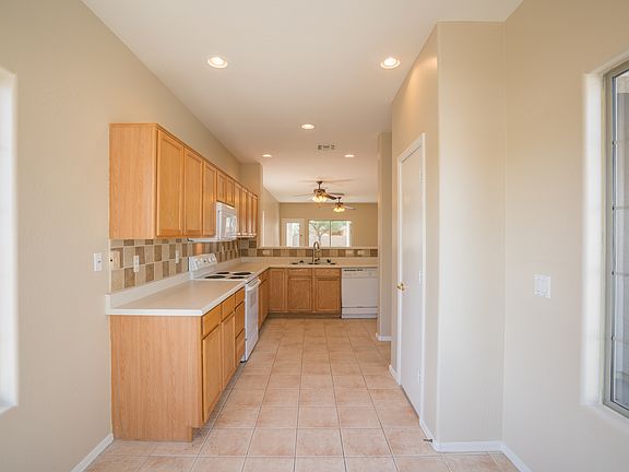4th image of 13041 W Aster Dr