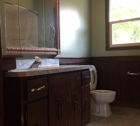 Bathroom2