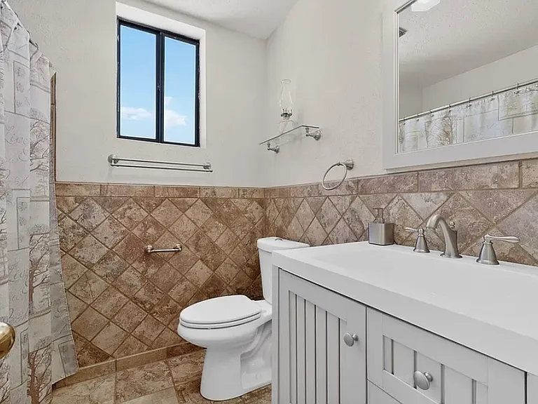 Hall Bath 1