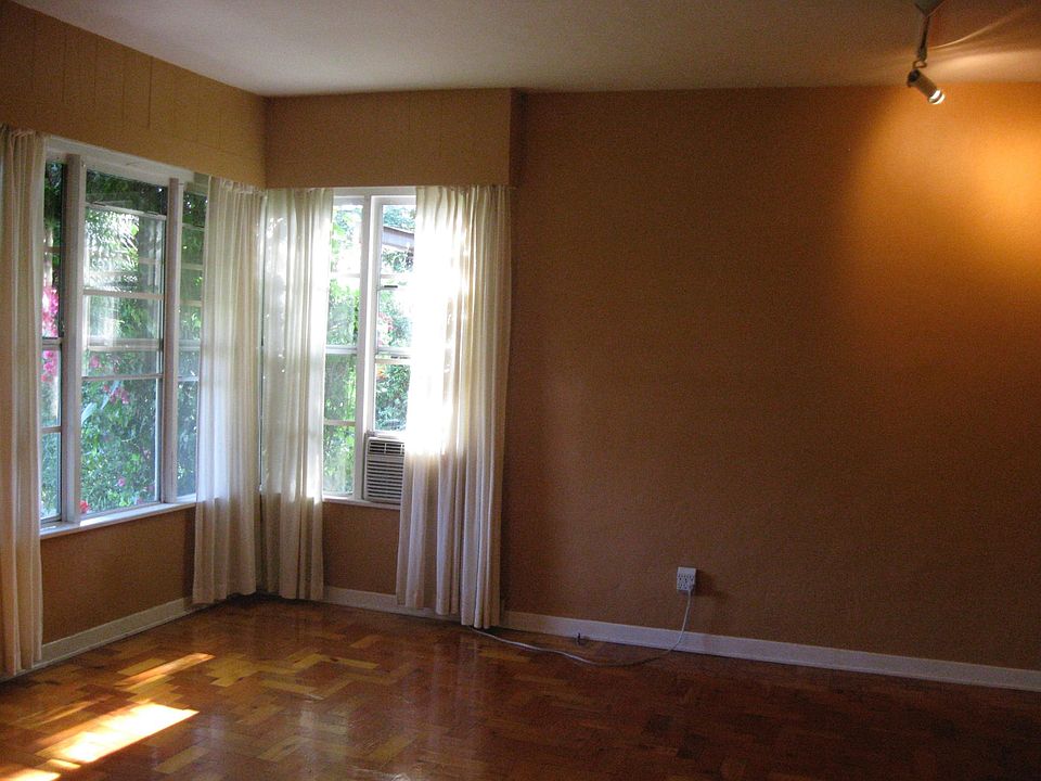 2nd image of 214 E Aliso St