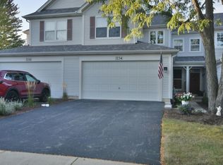 1134 Peregrine Pkwy, Bartlett, IL 60103