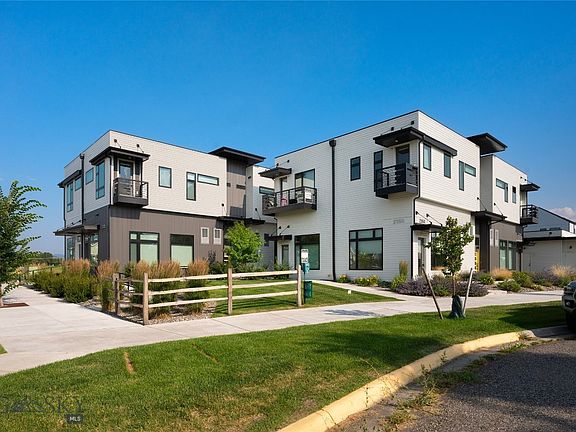 2nd image of 2352 Vaquero Pkwy #205