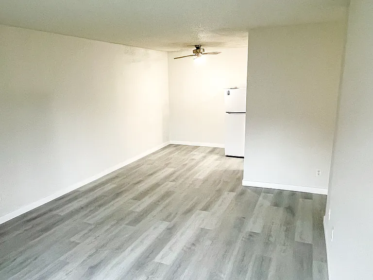 710 Appleby Dr — Photo 16