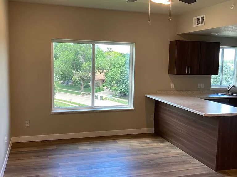 2606 Apache Court Suites 101 4 #201-301 — Photo 52