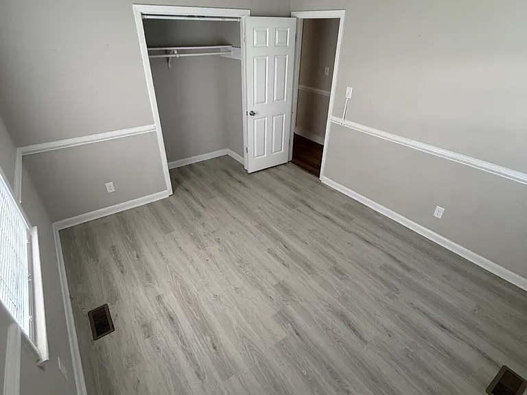 5708 Kirby Ct — Photo 6