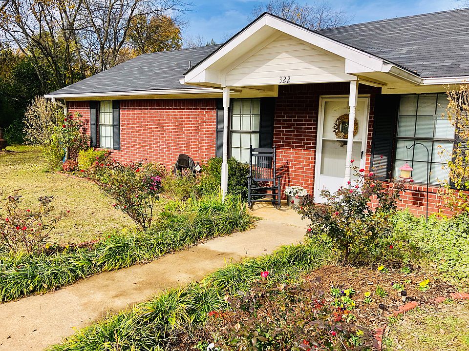 1st image of 322 W Magnolia Dr