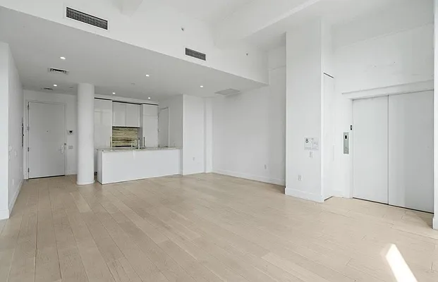 338 Berry Street #2E