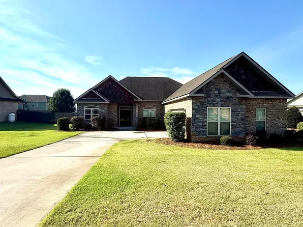 142 Addington Dr, Kathleen, GA 31047