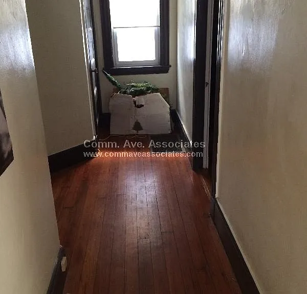 88 Gardena St — Photo 11