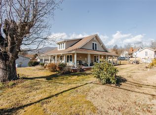 63 Clear Creek Rd, Marion, NC 28752