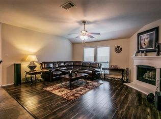 2037 Karsen Ln, Heartland, TX 75126