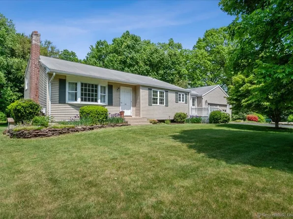 110 Latimer Lane, Simsbury, CT 06089