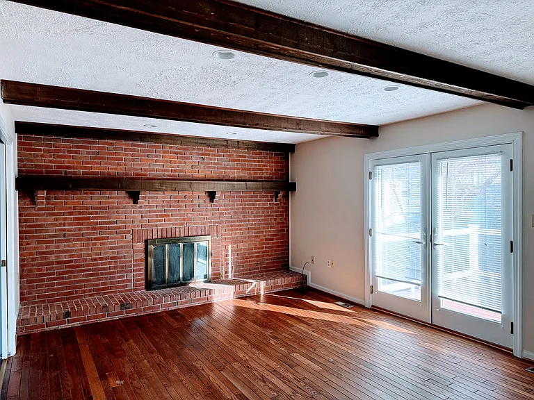9414 Vernon Dr — Photo 9