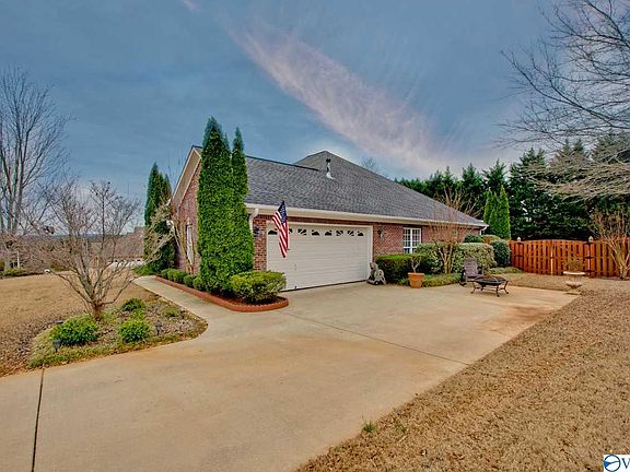 3rd image of 131 Danika Dr
