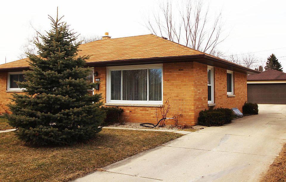 1st image of 1324 Manistique Ave