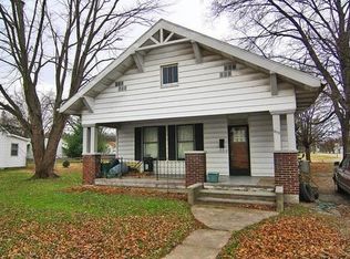 302 E Davidson Ave, Chaffee, MO 63740