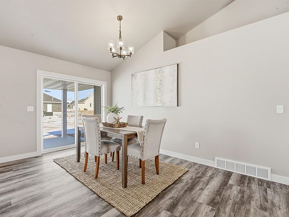 5th image of 5701 N Acadia Dr