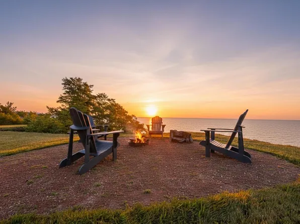 2502 North LAKE SHORE ROAD, Grafton, WI 53024