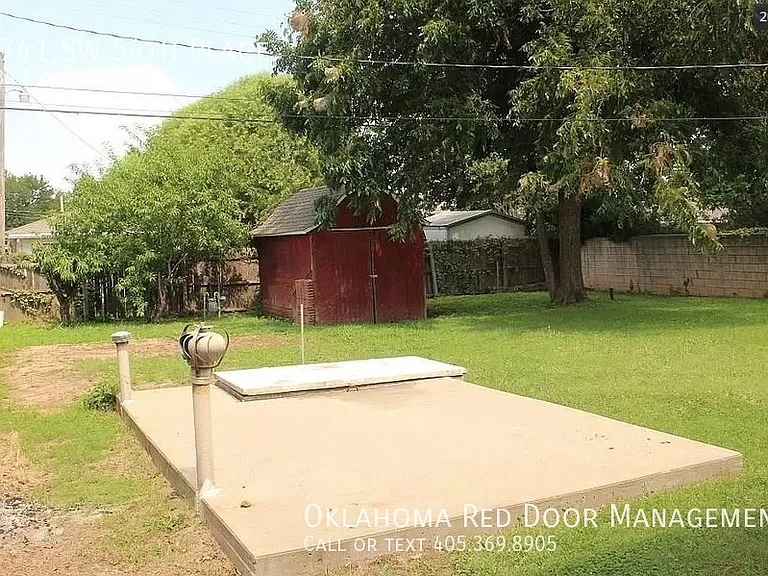 2741 SW 54th Pl — Photo 4