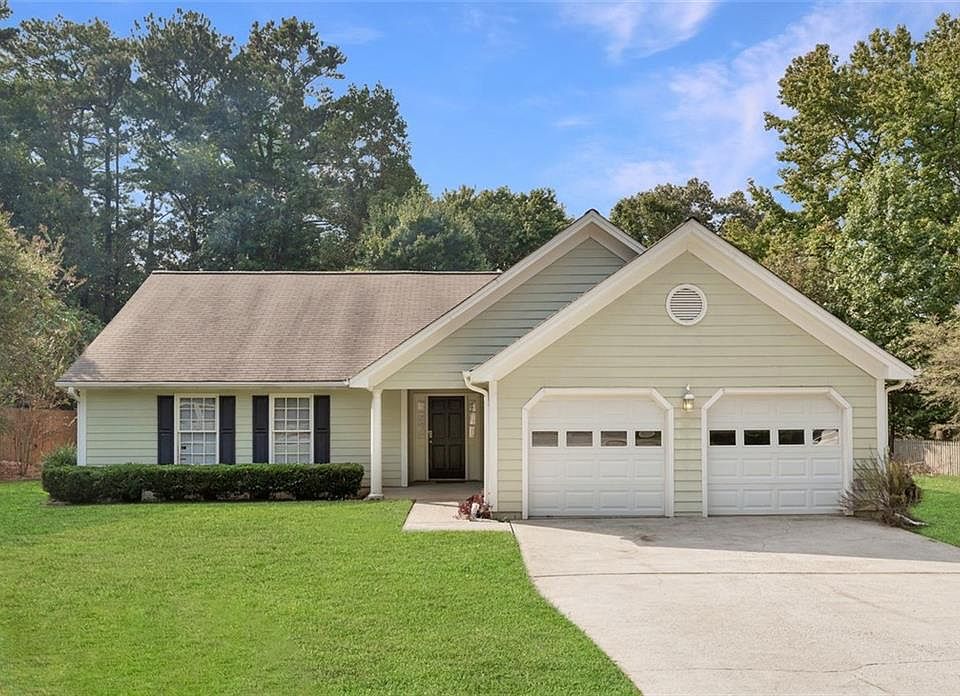 1st image of 2185 Valley Wood Dr