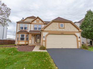 1113 Annandale Dr, Elgin, IL 60123