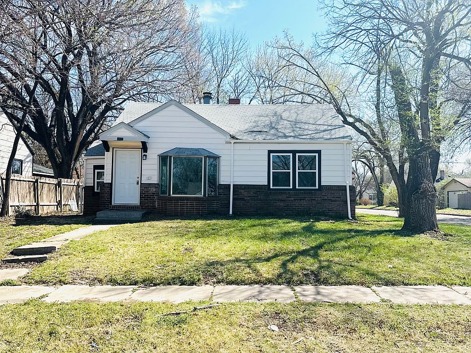 1st image of 1202 N Terrace Dr