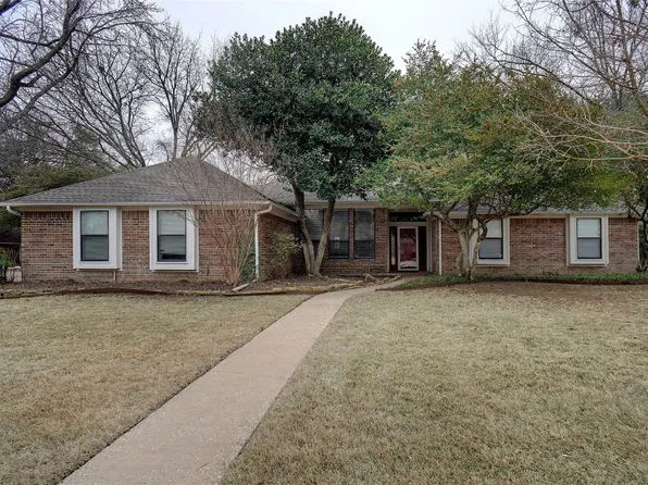 1404 Cambridge Ln, Denton, TX 76209