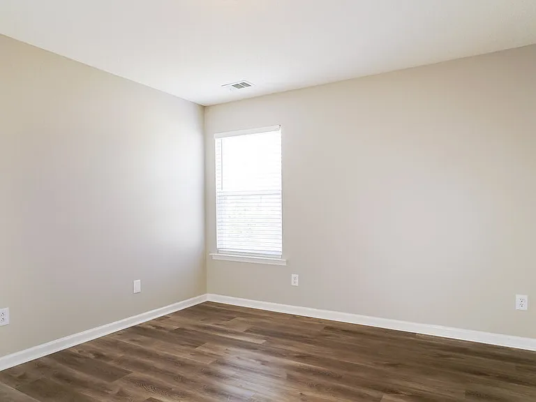 8145 Wesley Farm Dr — Photo 13